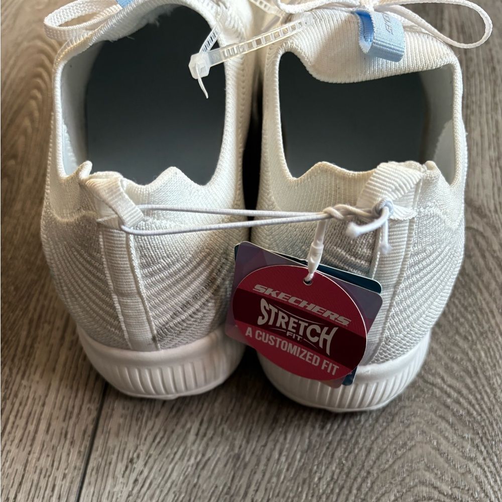 Skechers White and Light Blue Knit Sneakers memory foam wide fit shoes - Picture 6 of 9